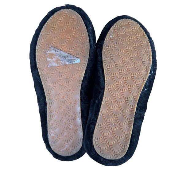 UGG K Fluff Yeah Slides Women's Size 6 in Black in Excellent Near Mint Condition - Picture 5 of 8